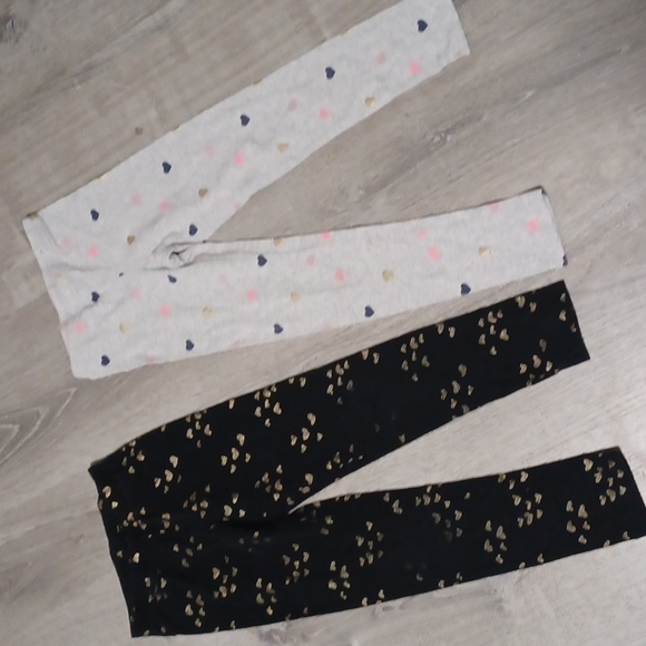 Old Navy and Cat & Jack full length graphic heart leggings size 6-7 - Picture 5 of 9